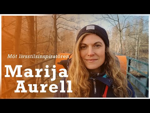 Marija Aurell ute i naturen i filmen om hennes passion